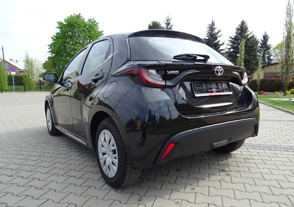 Toyota Yaris cena 64990 przebieg: 13555, rok produkcji 2022 z Piekary Śląskie małe 631